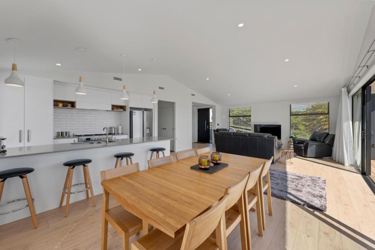 Lakeview Terrace - Taupo Holiday Home Kültér fotó